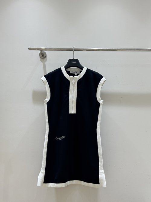 Dior Black and White Contrast Zip-Front Dress for Elegance