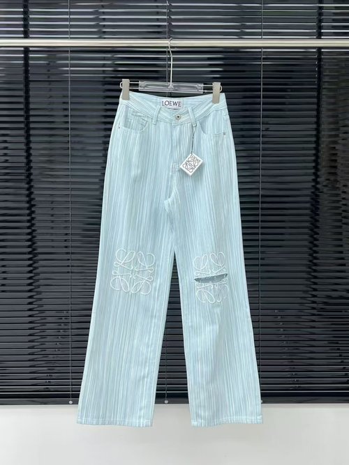 Loewe Imported Cotton Jeans with Color Embroidery, Slimming and Fashionable