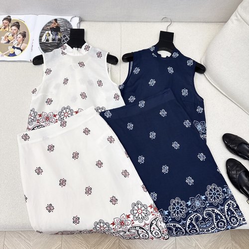 Miu Miu Retro Bohemian Print Vacation Outfit