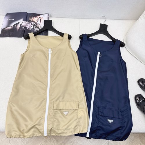 Prada Zippered Sleeveless Nylon Dress with Elegant Design