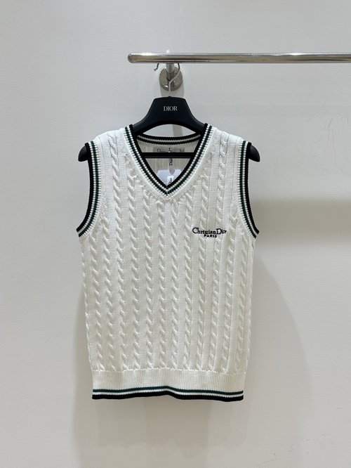 Dior Embroidered College Style Marled Cotton Knit Vest: Slimming and Warm
