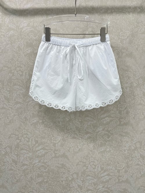 Gucci Trendy Cutout Hem Shorts for Various Occasions