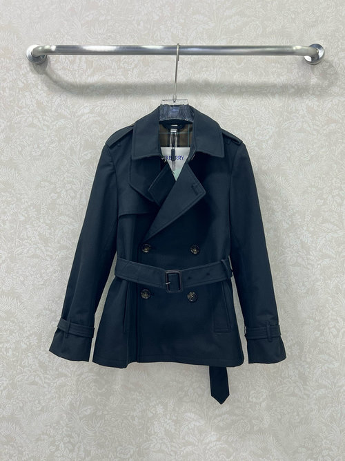 Burberry Short Trench Coat with Collar and Custom Accessories