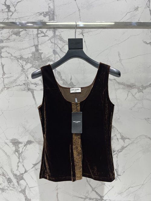 Yves Saint Laurent Luxurious Velvet Vest for an Elegant Appearance