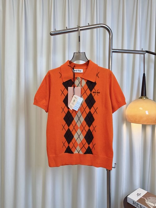 Miu Miu Custom-woven Cashmere Collared Top with Logo and Checked Pattern, Exquisite and Elegant
