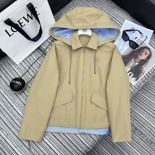 Loewe Recommended LOE Hooded Windbreaker with Detachable Hat