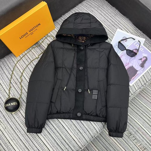 Louis Vuitton Exclusive First Release: Spliced Double-Faced Collared Down Jacket with Monogram Print