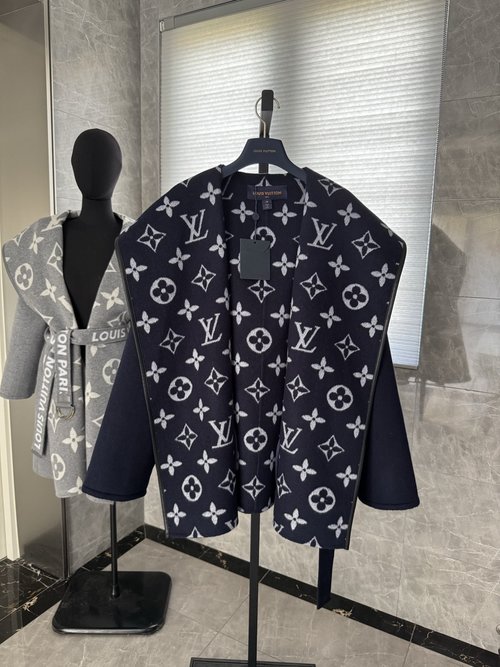 Louis Vuitton Exquisite Double-Sided Wrap Wool-Silk Blend Coat