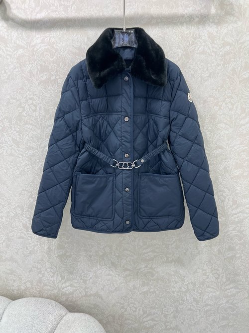 Moncler Detachable Belt and Fur Collar Down Jacket Filled with White Goose Down