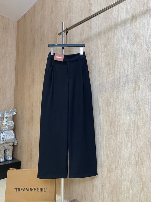 Loewe Versatile Casual Trousers with Custom Color Elements