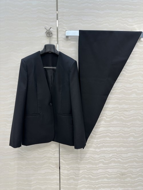 The Row Exclusive First-Release High-Intelligence Wool Gabardine Suit