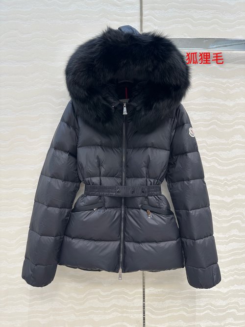 Moncler High - end Original Hooded Down Jacket Featuring Detachable Fox Fur Collar