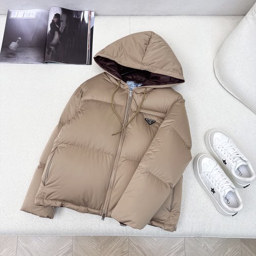 Prada Exclusive Down Jacket with Logo, Featuring Stereo Cut and Age - reducing Design