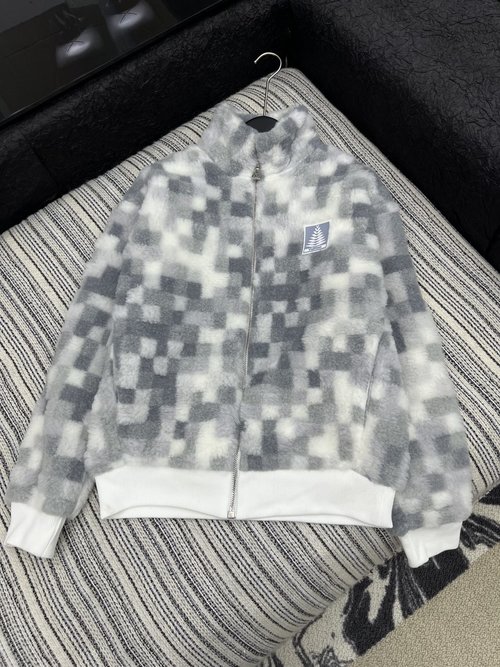 Louis Vuitton Customized Checkered Fleece Zippered Coat - Stylish and Practical