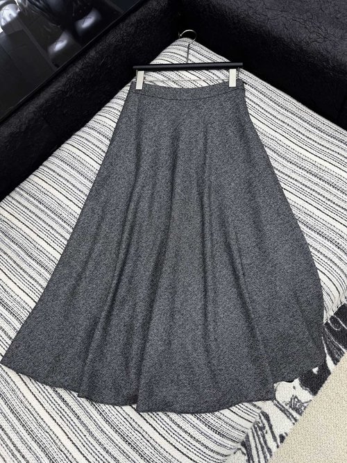 Dior High - Quality Wool A - Line Skirt, Elegant and Figure - Enhancing