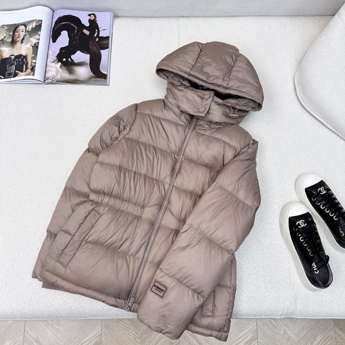 Burberry Original Quality Hooded Elastic Waist Down Jacket, Stylish and Practical