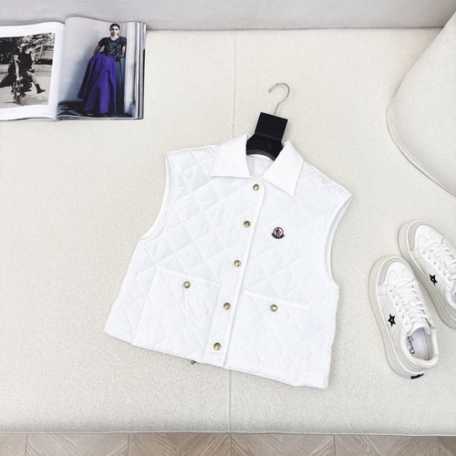 Moncler Lightweight and Warm Quilted Short Cotton Vest with Lapel and Double Pockets