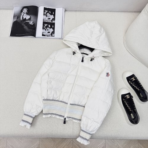 Moncler Hooded Short Down Jacket with Waist - Gathering, Filled with 90% White Duck Down