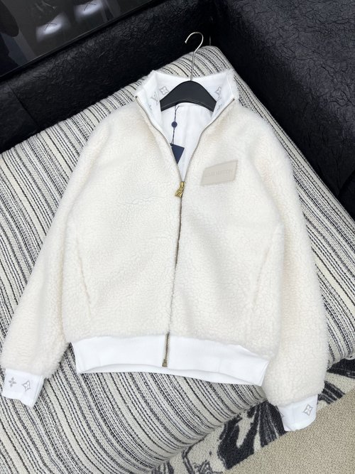 Louis Vuitton Customized Solid Color Lamb Fur Zippered Coat with High-End Decoration