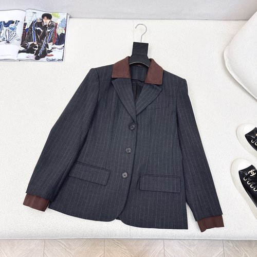 Miu Miu Detachable Knit Collar Striped Blazer with Stylish Cut