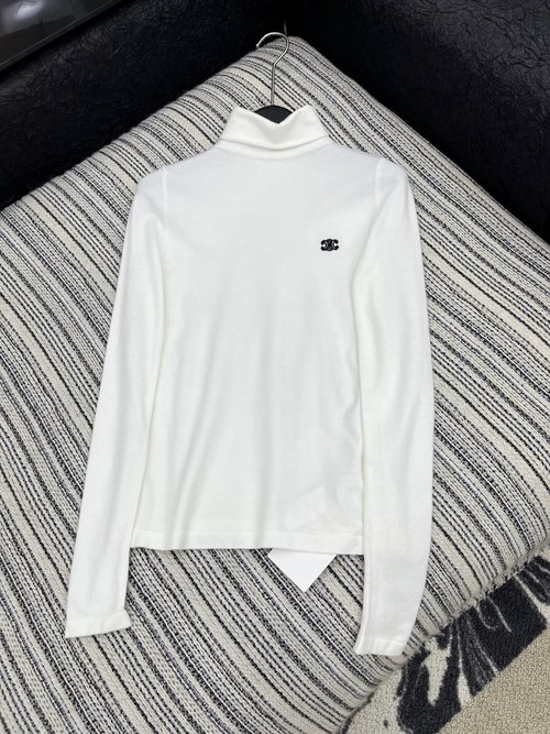 Celine Embroidered High-Neck Knitwear, Slimming and Versatile