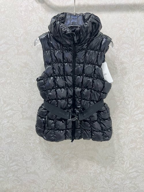 Moncler Bright Polyester Down Jacket with Detachable Belt and Black Logo