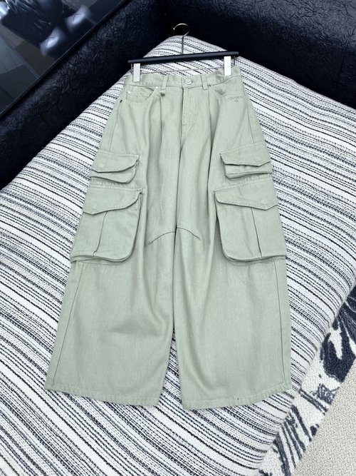 Chanel Vintage Work-style Pocket Jeans for a Unique Look