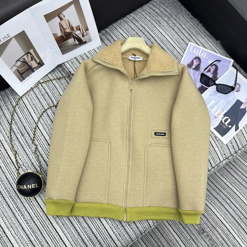 Miu Miu Cozy Lamb Wool Coat with Soft Color and Warm Feeling