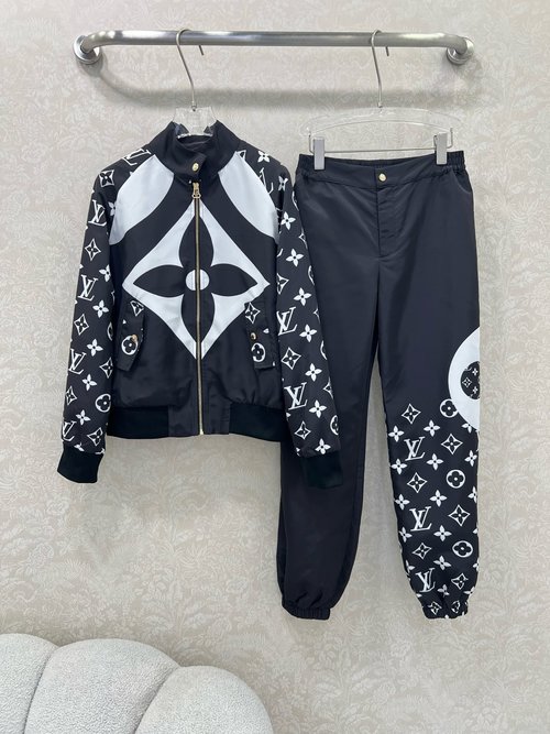 Louis Vuitton Classic Black and White Four - Leaf Clover Printed Windbreaker Set