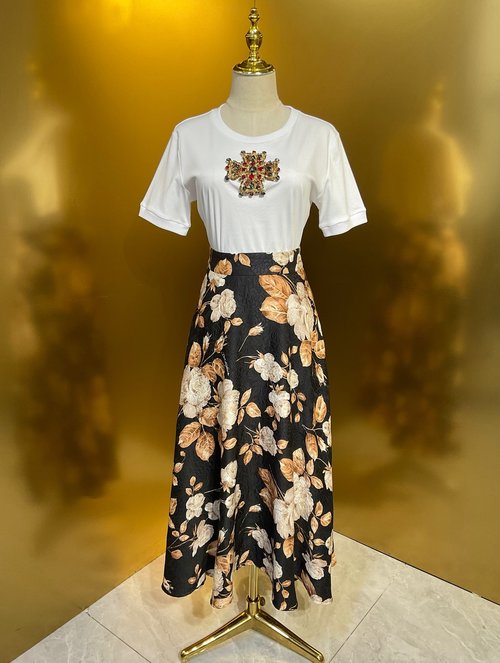 Dolce & Gabbana Black Background Printed Jacquard Silk-Cotton Poplin Maxi Skirt