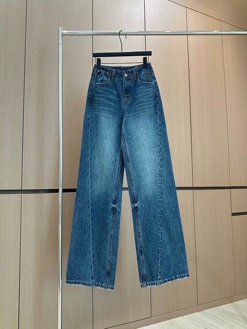 Loewe Designer Original Color - Blocked Jeans for a Unique Appearance