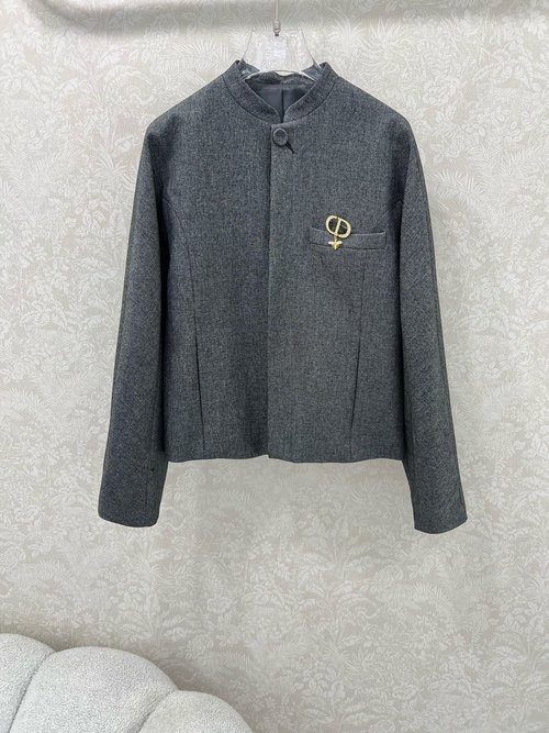 Dior Tailored Coat with Hidden Buttons and Detachable Brooch, Exuding Elegance