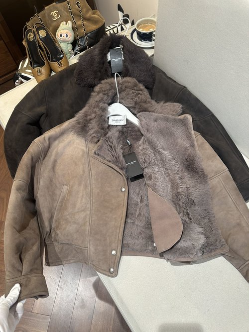 Yves Saint Laurent Winter Spanish Merino Sheepskin Fur - on - Fur Product