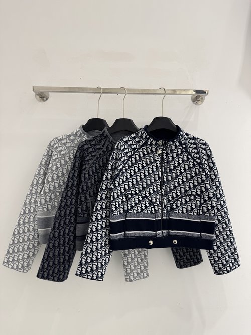 Dior Classic Damask Pattern Double - sided Stylish Short Clothing