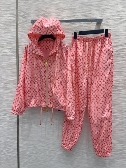 Louis Vuitton New Style Suit with Textured Material and Design