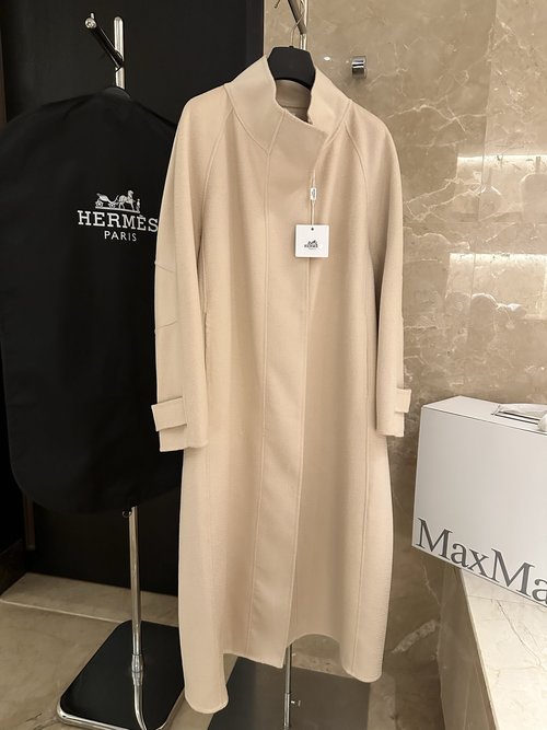 Hermes High-End Water Wave Cashmere Coat with Pure Texture