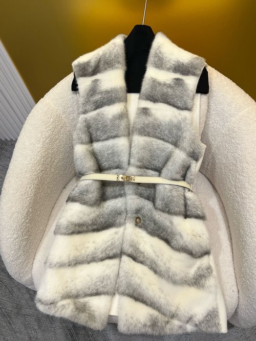 Fendi Sophisticated Double - sided Cashmere Mink Vest with Metal Belt