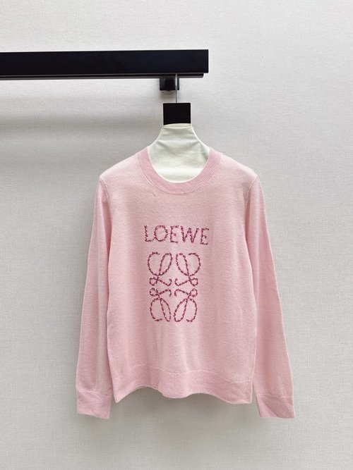 Loewe Classic Embroidered Logo Sweater for Versatile and Comfortable Wear
