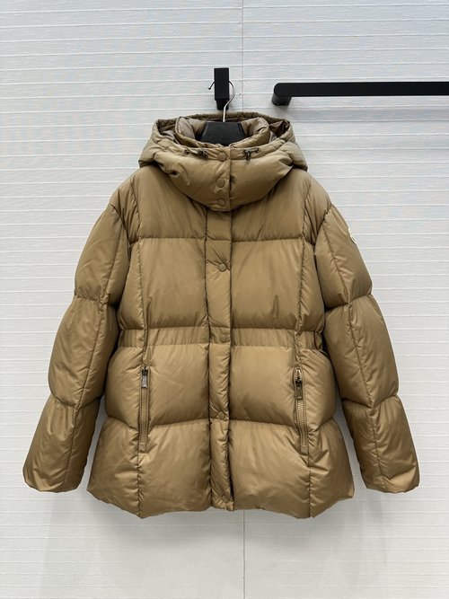 Moncler High-End Original Waist-Cinched Hooded Down Jacket