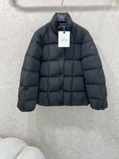Moncler Quilted Short Down Jacket with Square Pattern and Classic Sleeve Badge