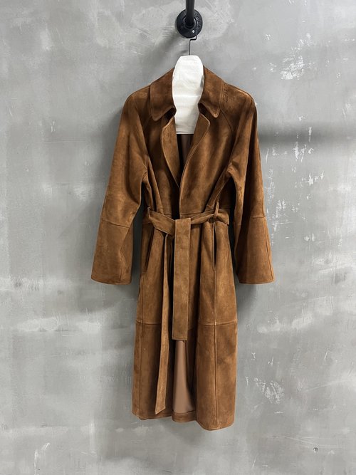 Hermes Customized Windbreaker with Sweet and Retro Style