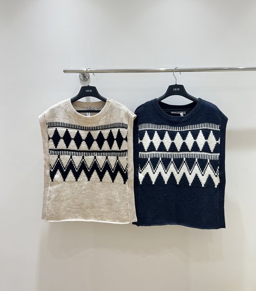 Dior Prismatic Print High-Neck Knit Vest for Warmth