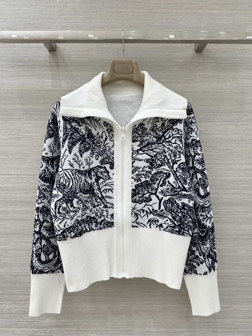 Dior Exclusive Original Single Animal Jungle Knitted Cardigan Featuring French Elegance