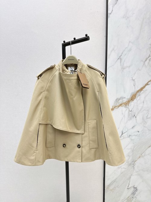 Burberry Popular Cloak - style Trench Coat with Distinctive Design