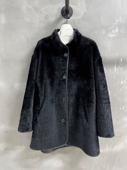 Loro Piana Sophisticated Style Luxurious Wool Blend Coat