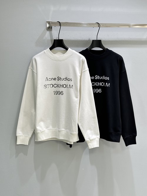 Dior Pullover with Iconic Letter Print in Black and White