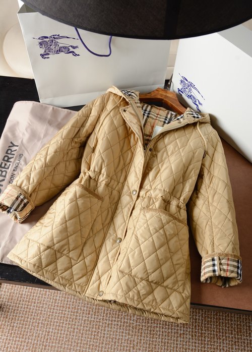 Burberry Quilted Windbreaker with Checkered Lining and Equestrian Motif