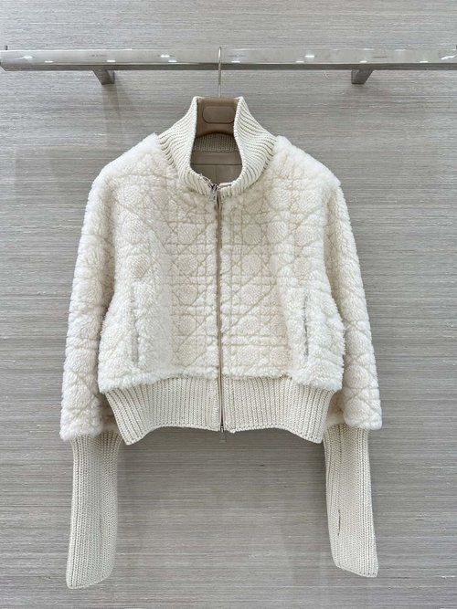 Dior Exclusive Fur-Trimmed Waistcoat, Double-Sided Wear, Stylish Design