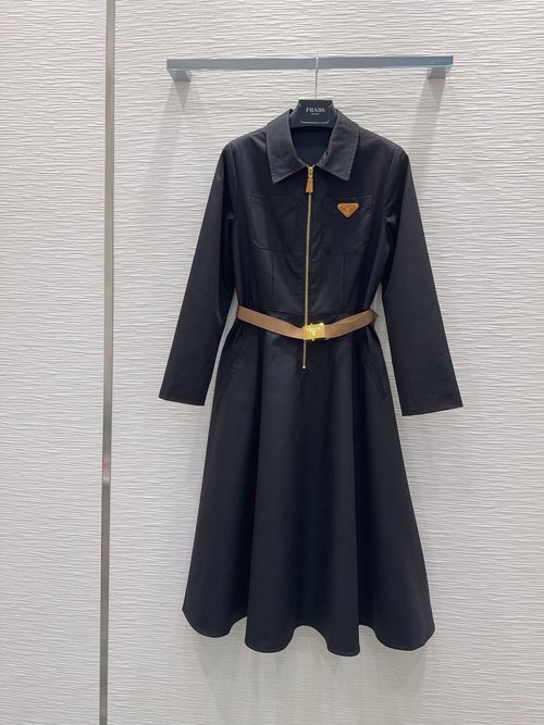 Prada Stylish and Elegant Classic Dress with High-End Fabric and Good Hue