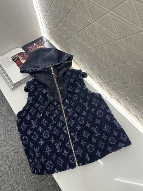 Louis Vuitton Custom Teddy Lamb Cashmere Hooded Vest with Elegant Details